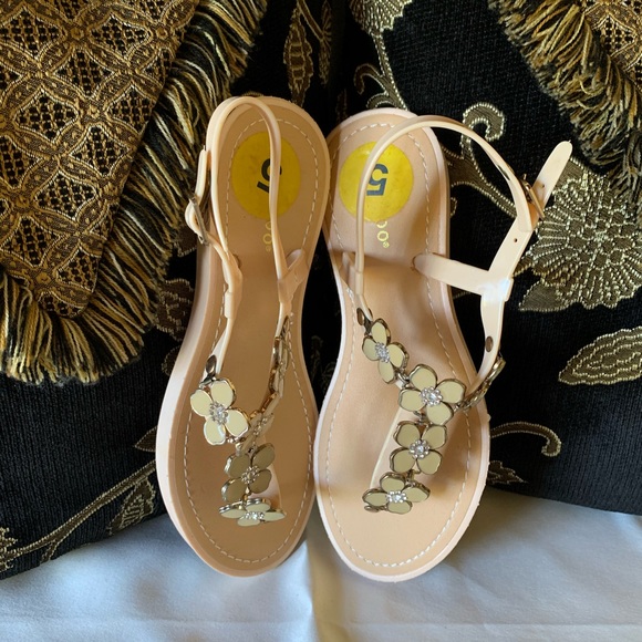 Shoes - New sandals